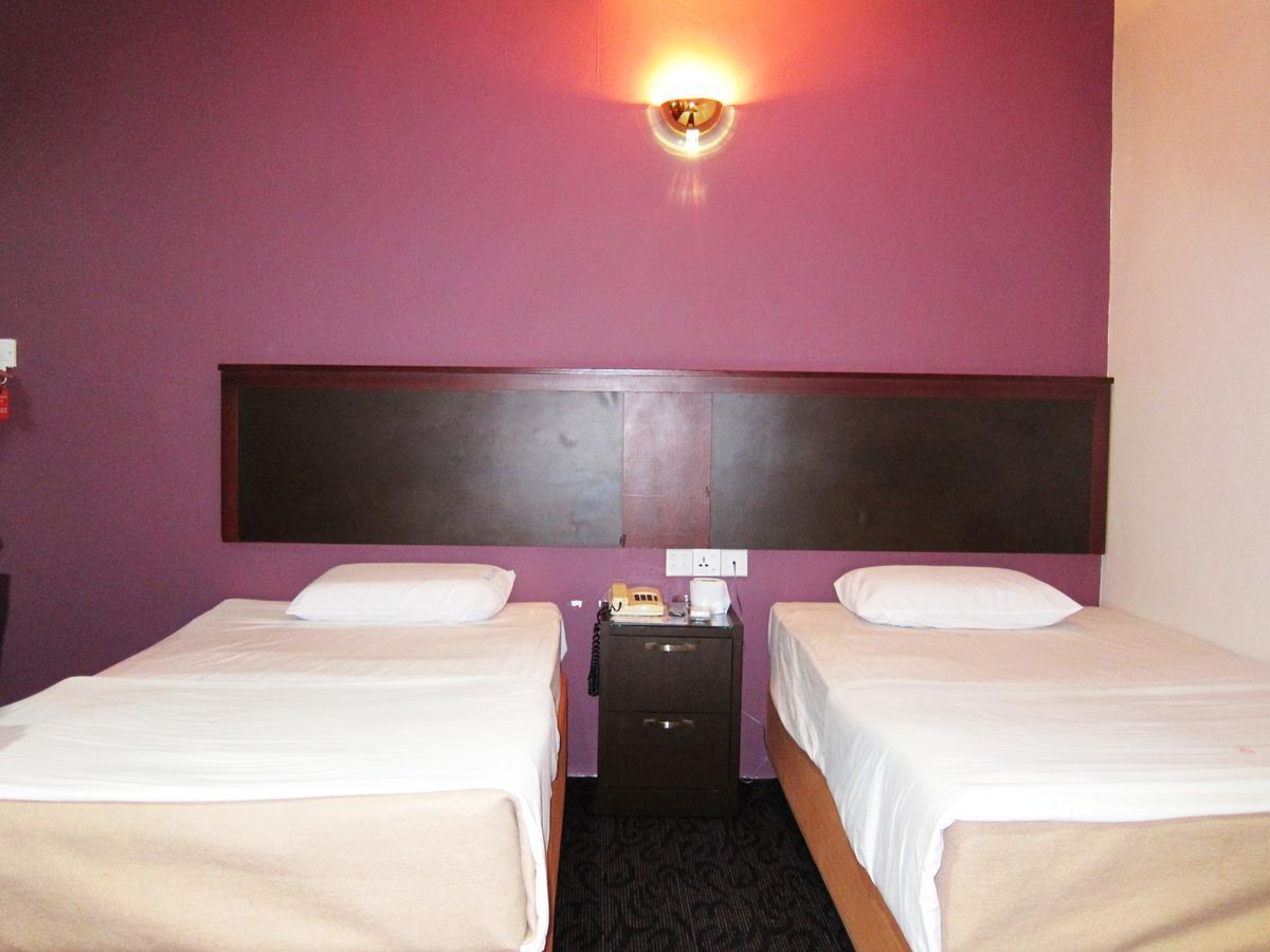 Oriental Inn Kuching Exterior photo